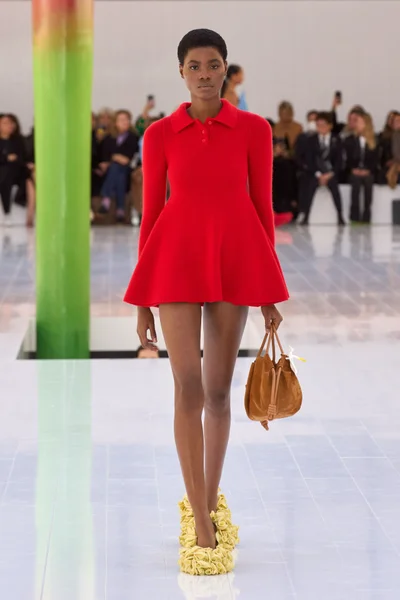 Look 17
